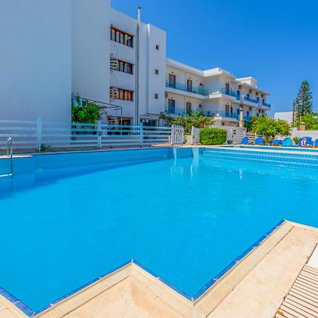 Athina Inn แอร์ซอนิสซอส ภายนอก รูปภาพ