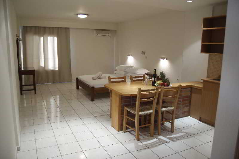 Athina Inn แอร์ซอนิสซอส ภายนอก รูปภาพ