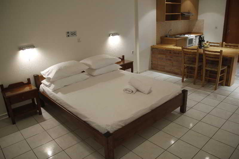 Athina Inn แอร์ซอนิสซอส ภายนอก รูปภาพ