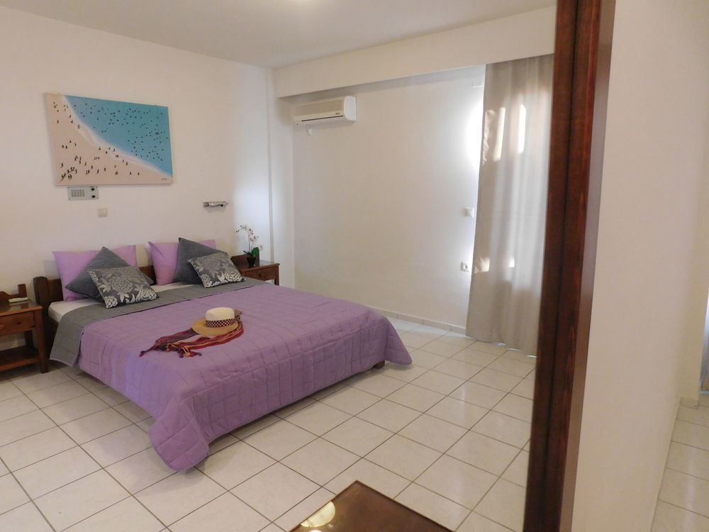 Athina Inn แอร์ซอนิสซอส ภายนอก รูปภาพ
