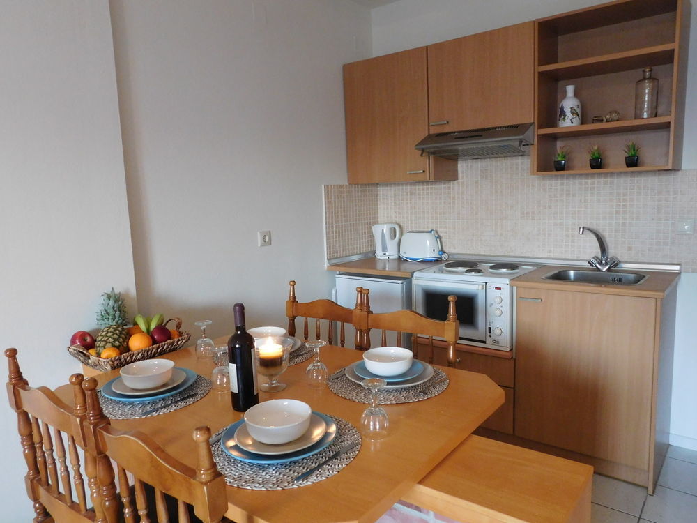 Athina Inn แอร์ซอนิสซอส ภายนอก รูปภาพ